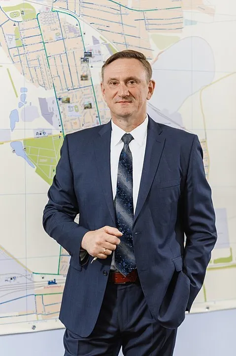  ,    ,     :  dqxikeidqxitkant