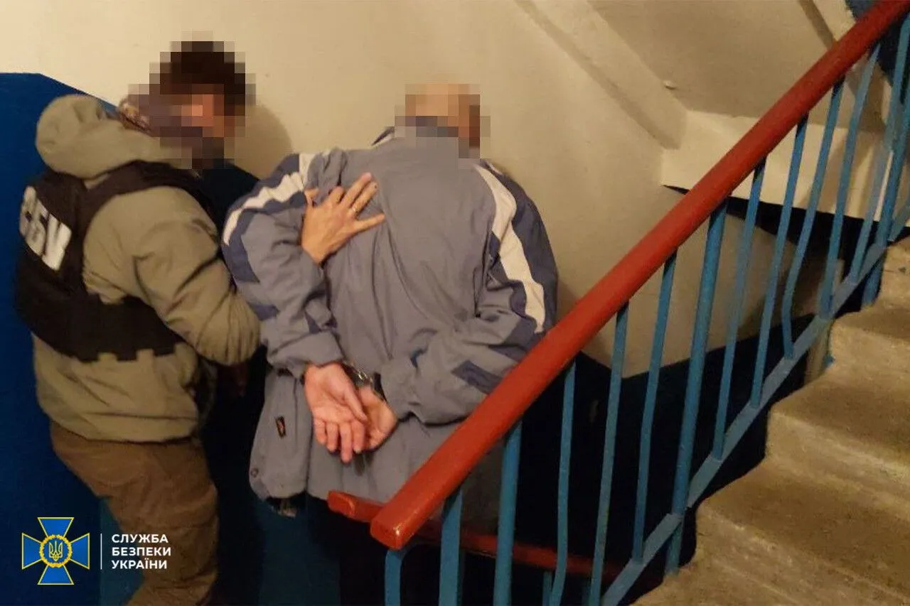 СБУ затримала російського агента, який розвідував позиції ППО на Черкащині: дані зливав ФСБ. Фото dqxikeidqxiqqeant
