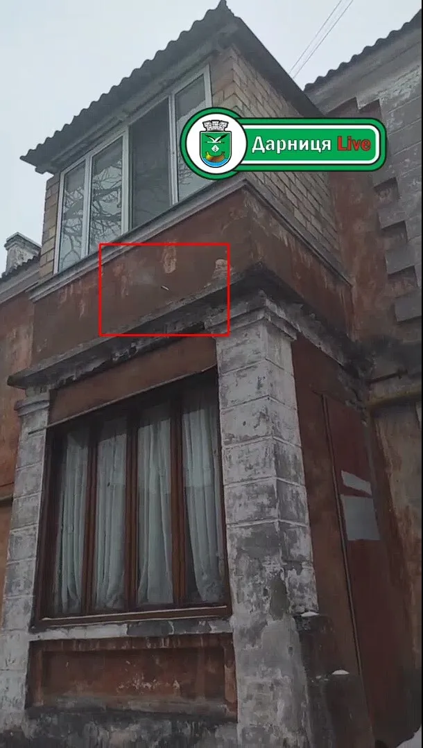 Киянин встановив генератор у квартирі, а газ випускає через отвір у стіні. Відео dqxikeidqxitkant