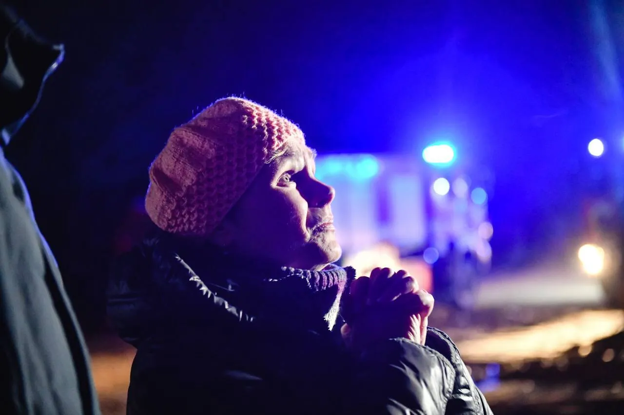 Доля 26 осіб під завалами залишається невідомою dqxikeidqxitkant