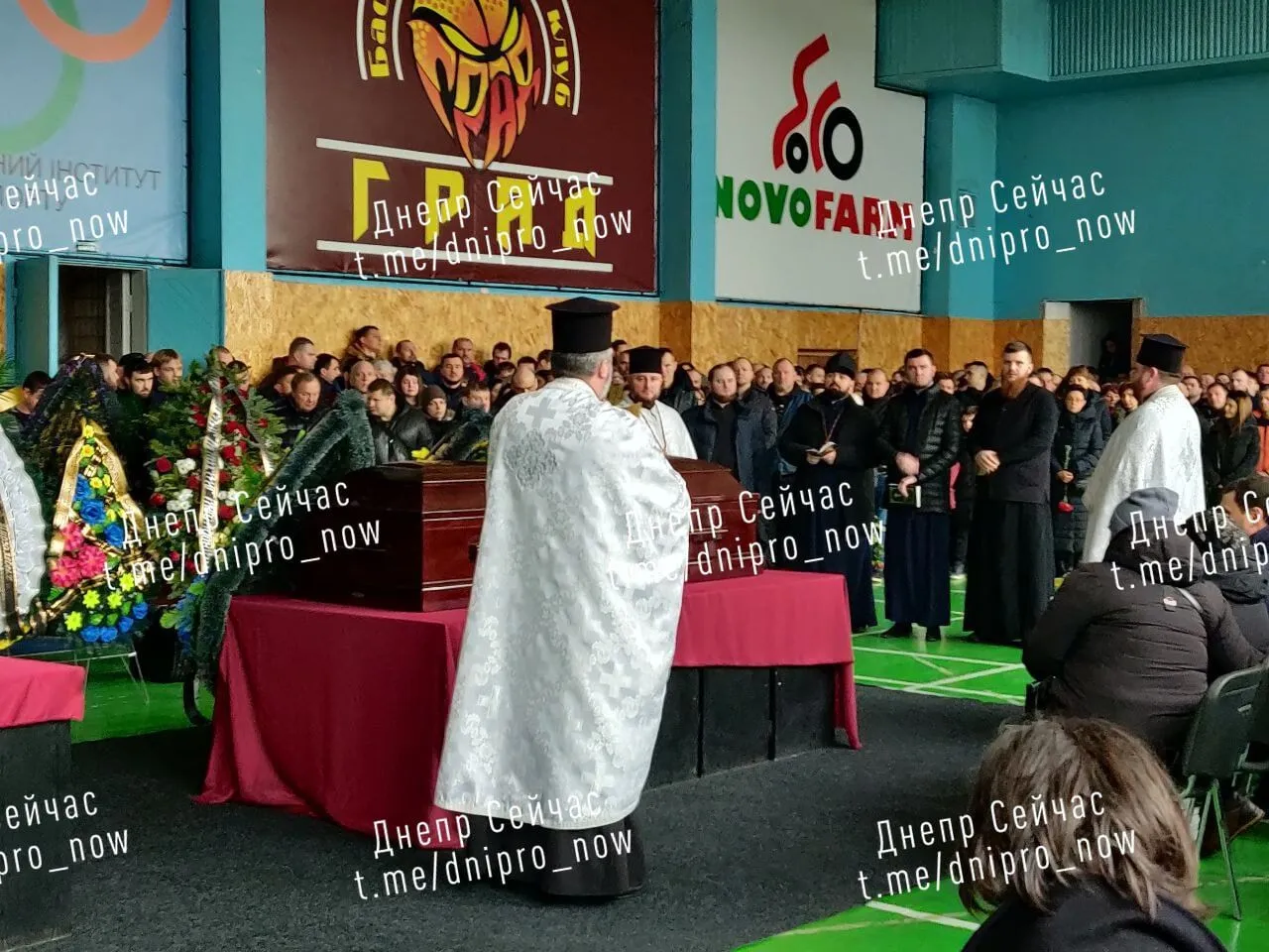 Оплакує все місто: у Дніпрі прощаються з тренером з боксу, який загинув під час ракетного удару окупантів. Фото