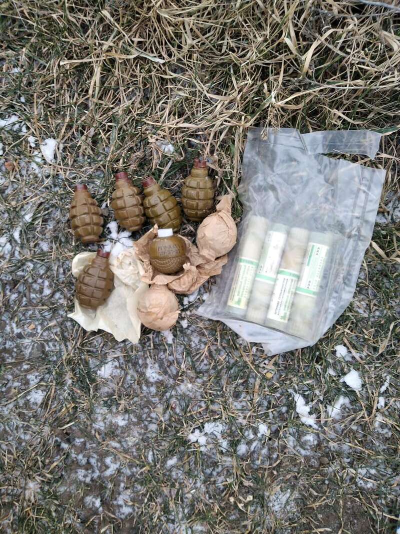 В Харьковской области полицейские обнаружили мины и боеприпасы