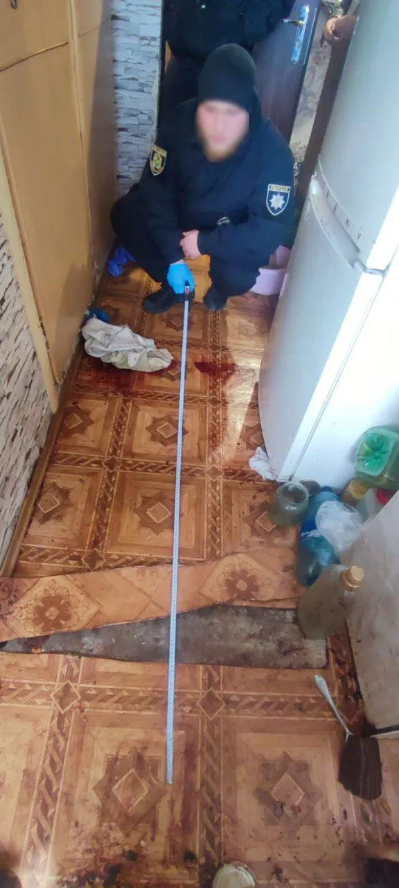 Убив і розчленував тіло: в Харкові поліцейські викрили 80-річного пенсіонера в страшному злочині. Фото
