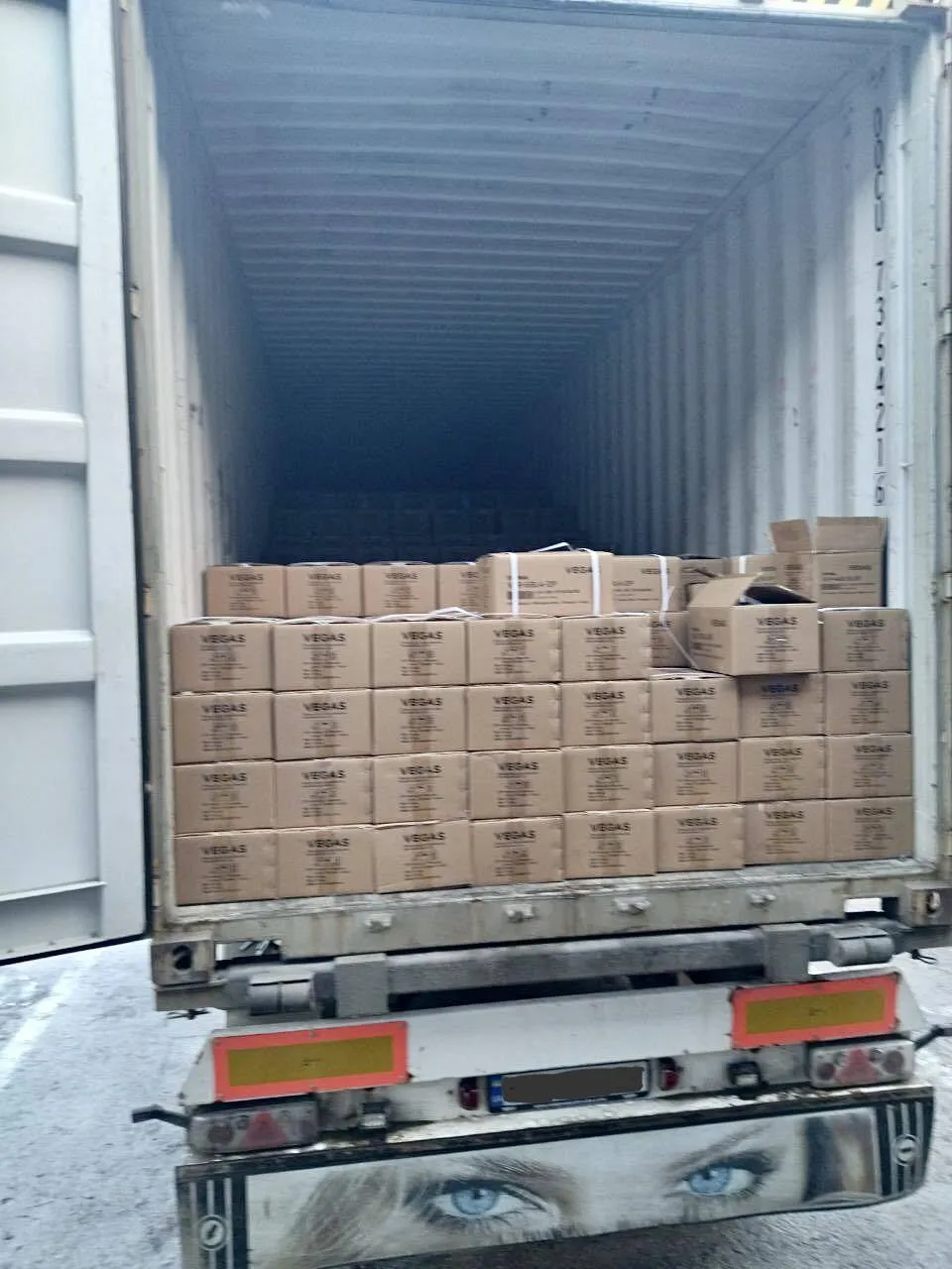 На Київщині підприємство ’’забуло’’ задекларувати понад 2 млн батарейок. Фото