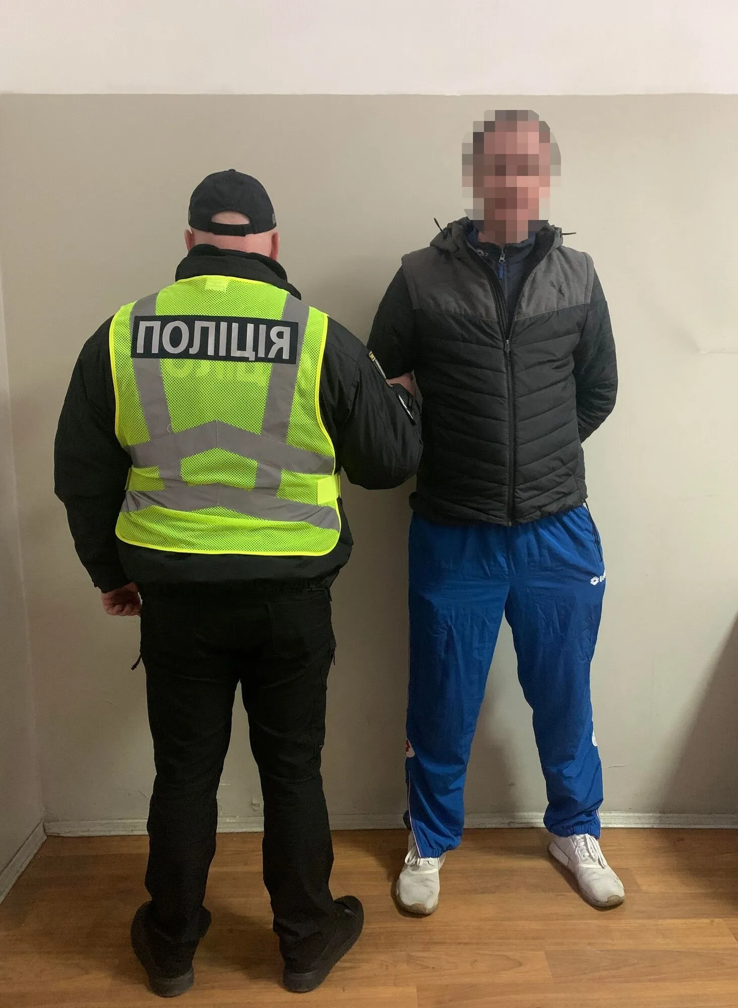 У Києві викрили чоловіка, який загрожував підірвати відділ поліції. Фото dqxikeidqxiqqeant