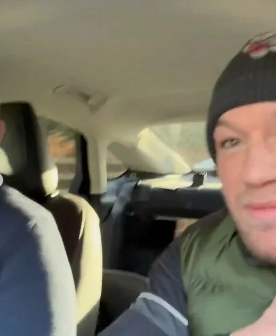 Конора МакГрегора, який захоплювався Путіним, збила машину під час тренування. Відео