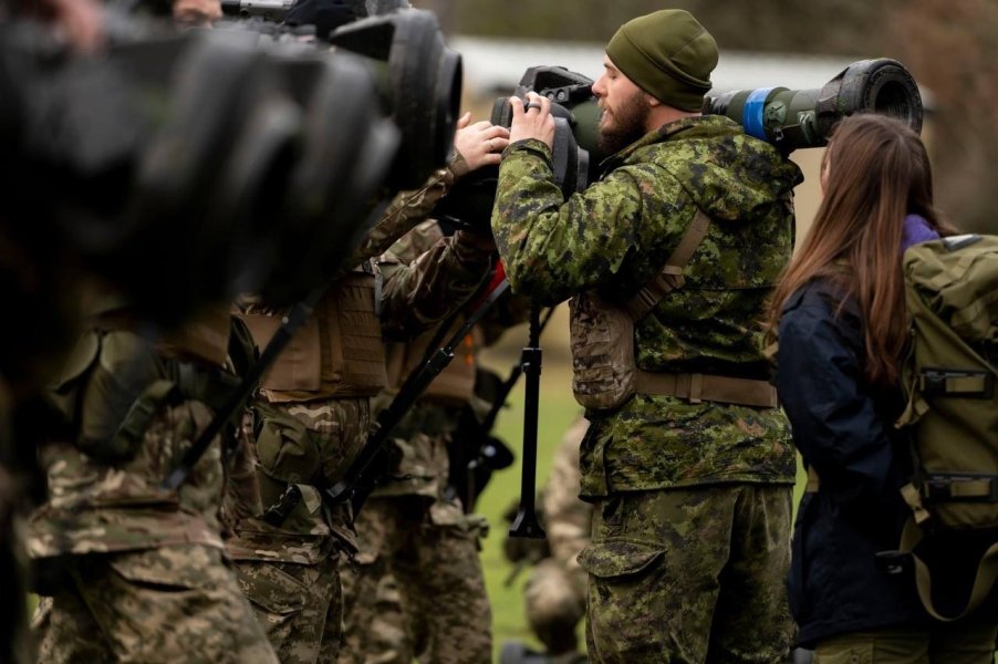 Навчання бійців ЗСУ у Британії, NLAW, бійці ЗСУ NLAW, переносна протитанкова ручна установка, ПРУ NLAW, канадські інструктори ЗСУ, інструктори НАТО ЗСУ dqxikeidqxitkant