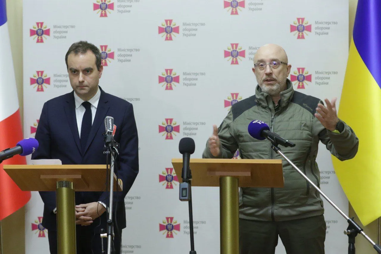 Прес-конференція Себастьяна Лекорню та Олексія Резнікова dqxikeidqxiqxxant