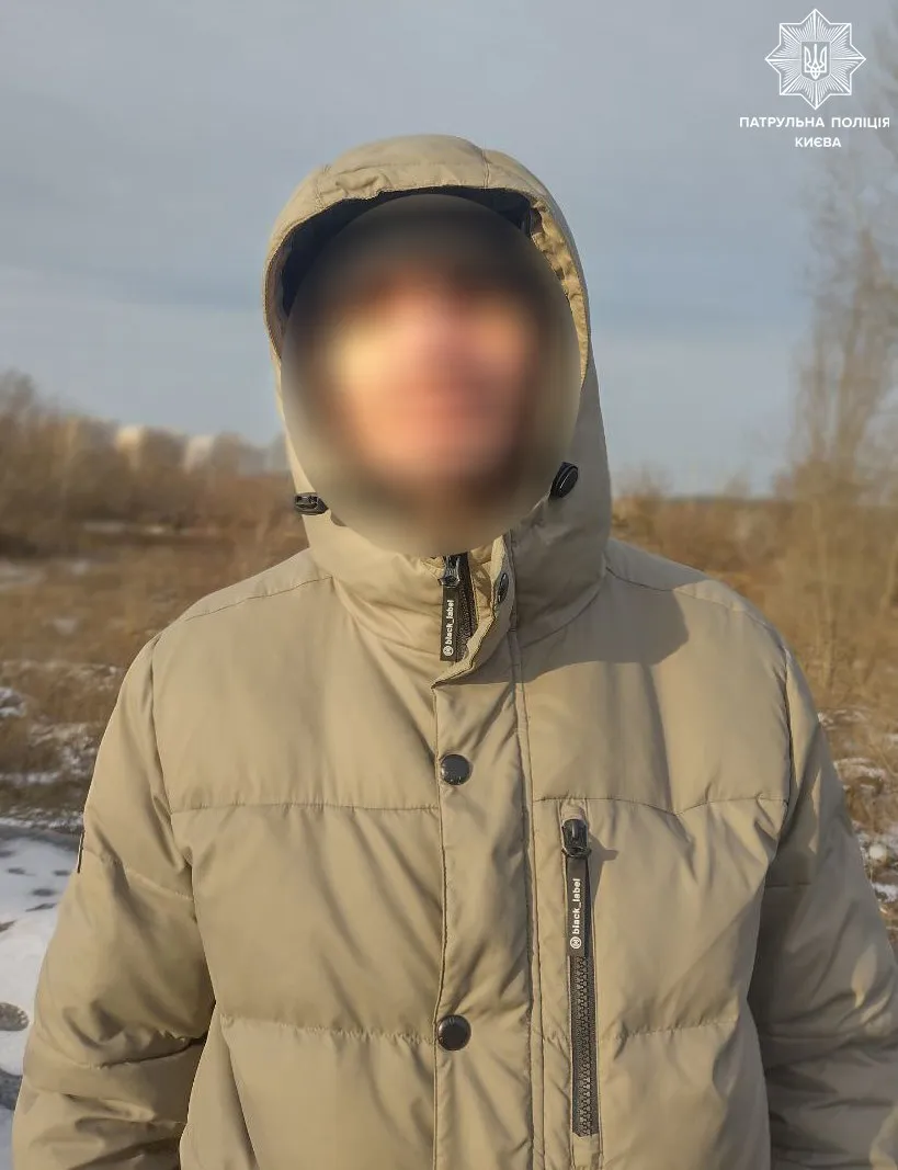 У Києві водій під наркотиками їздив машиною без лобового скла. Фото