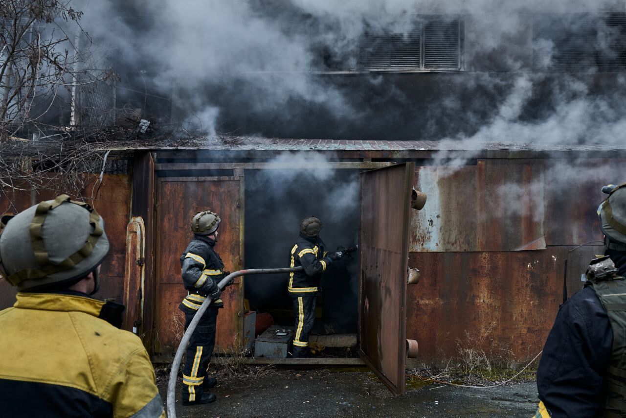 В Херсоне жертвой российских ударов стал лицей: фото последствий