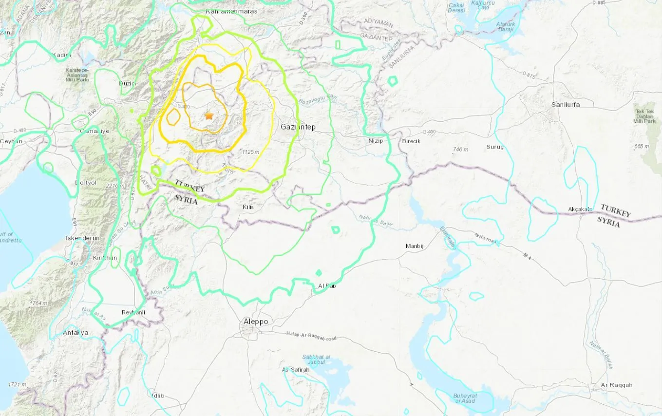 В Сирии в результате мощного землетрясения погибли 237 человек, более 600 ранены dqxikeidqxiqqeant