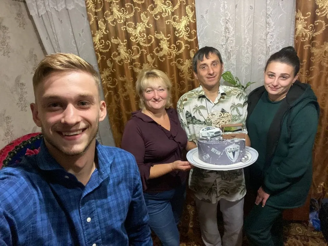 Шукав тіла солдатів між мінами: 21-річний чемпіон України підірвався, забираючи загиблого бійця