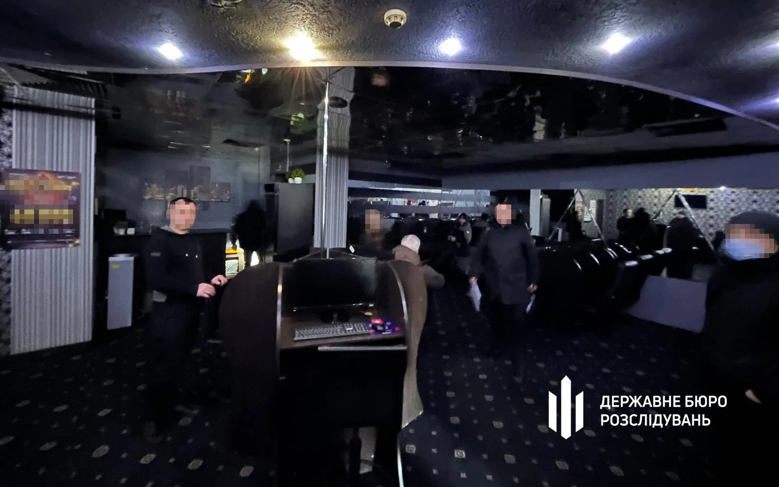 У Києві затримано детектив БЕБ, який за винагороду прикривав гральний бізнес. Фото