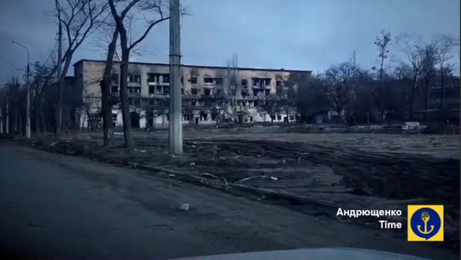 Смерть і руїна: з’явилося нове відео зі знищеного окупантами Маріуполя