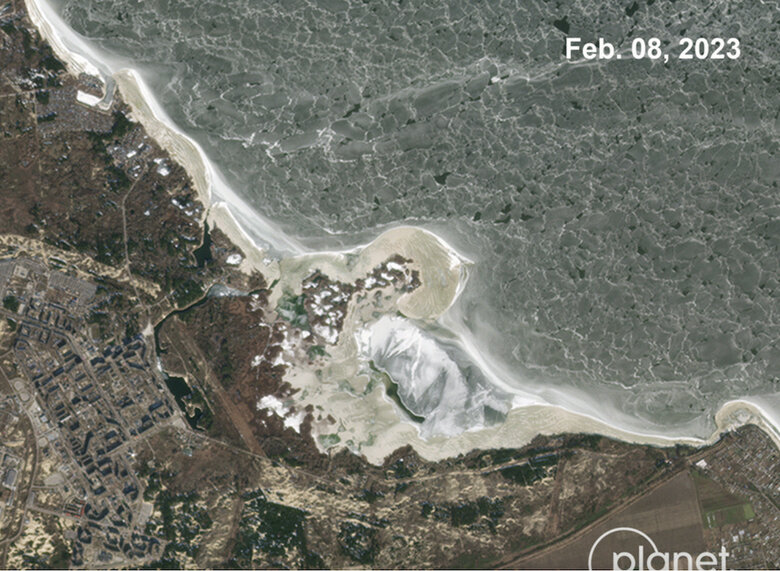 Окупанти скидають воду з Каховського водосховища, наближаючи катастрофу на ЗАЕС 02