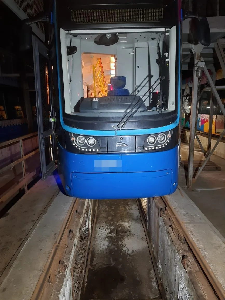 У Києві під колесами трамваю загинула жінка Фото dqxikeidqxiqqeant