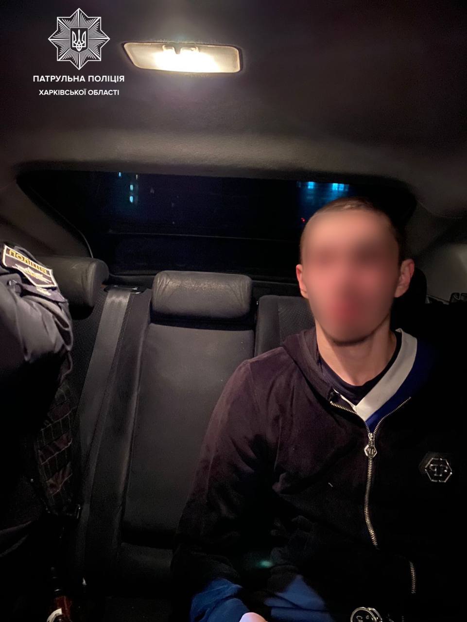 У Харкові чоловік запустив феєрверк, аби здивувати дівчину: на місце викликали поліцію. Фото dqxikeidqxitkant