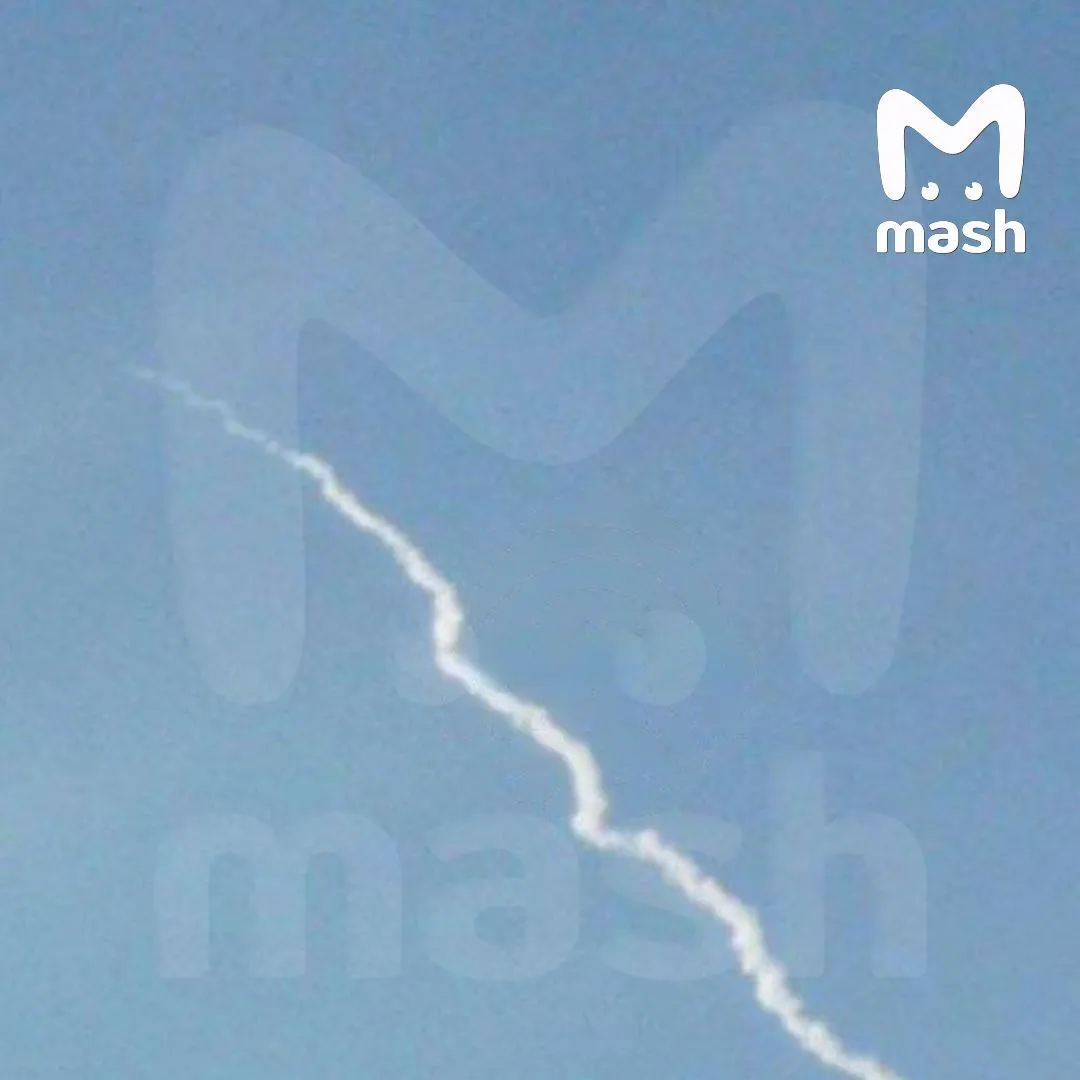 Небо над російським Брянськом dqxikeidqxiqqeant