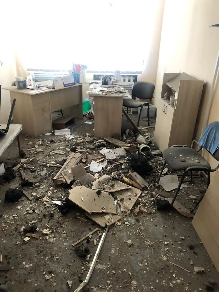 Российский снаряд пробил крышу