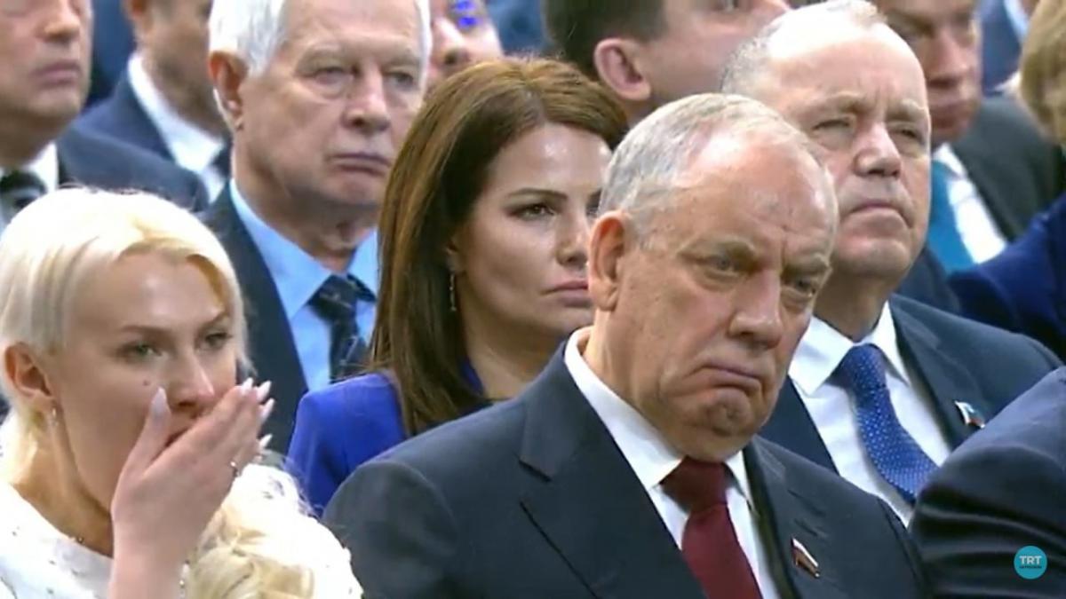 Медведєв та інші чиновники РФ заснули під час виступу Путіна