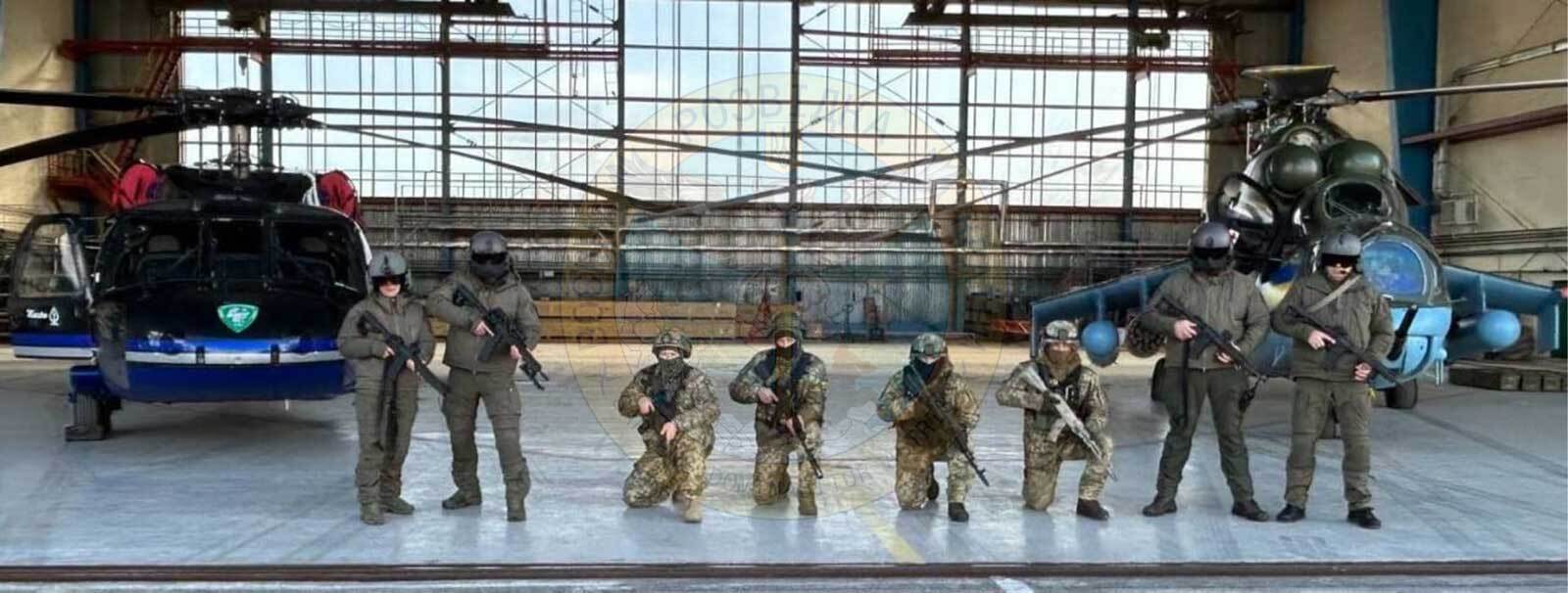 UH-60A Black Hawk      dqxikeidqxitkant