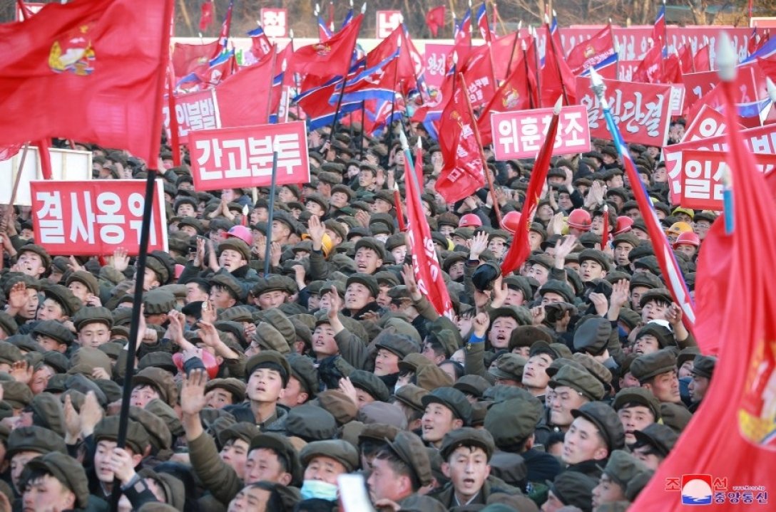 кндр північна корея ким чен ын, кндр, северная корея, дочка кима, ким чжу э