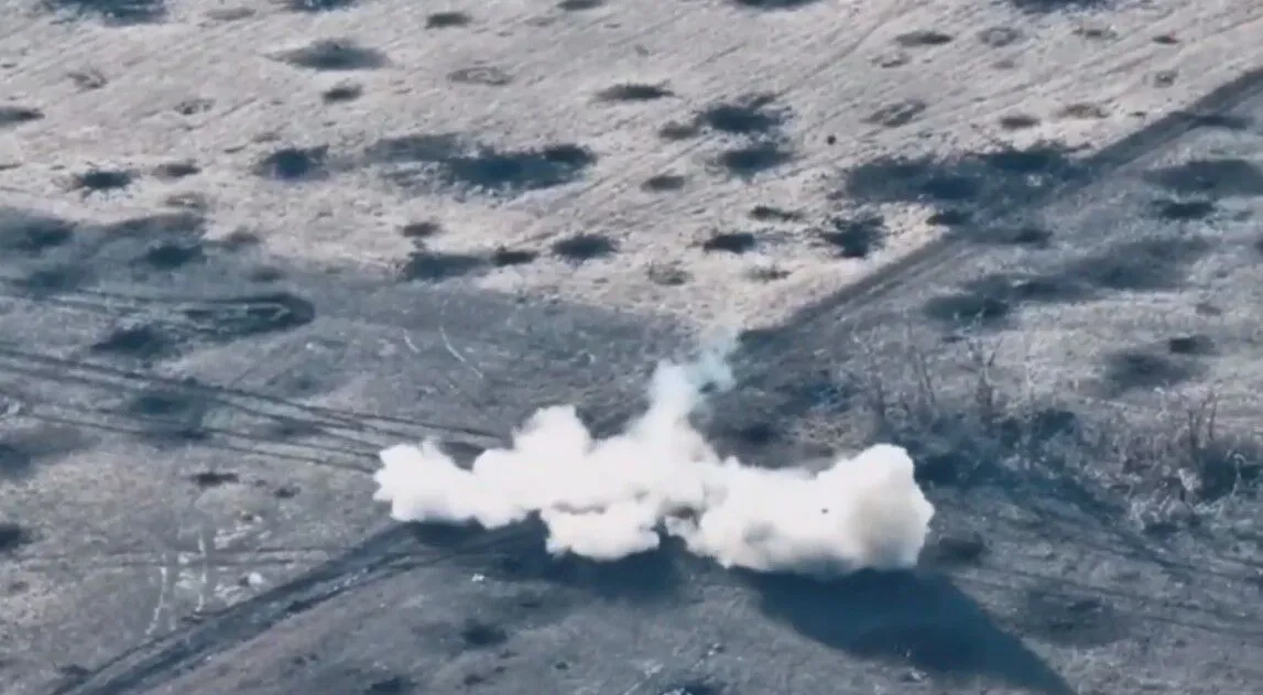 Два російські танки "самоліквідувалися" біля Вугледару: момент потрапив на відео dqxikeidqxiqqeant