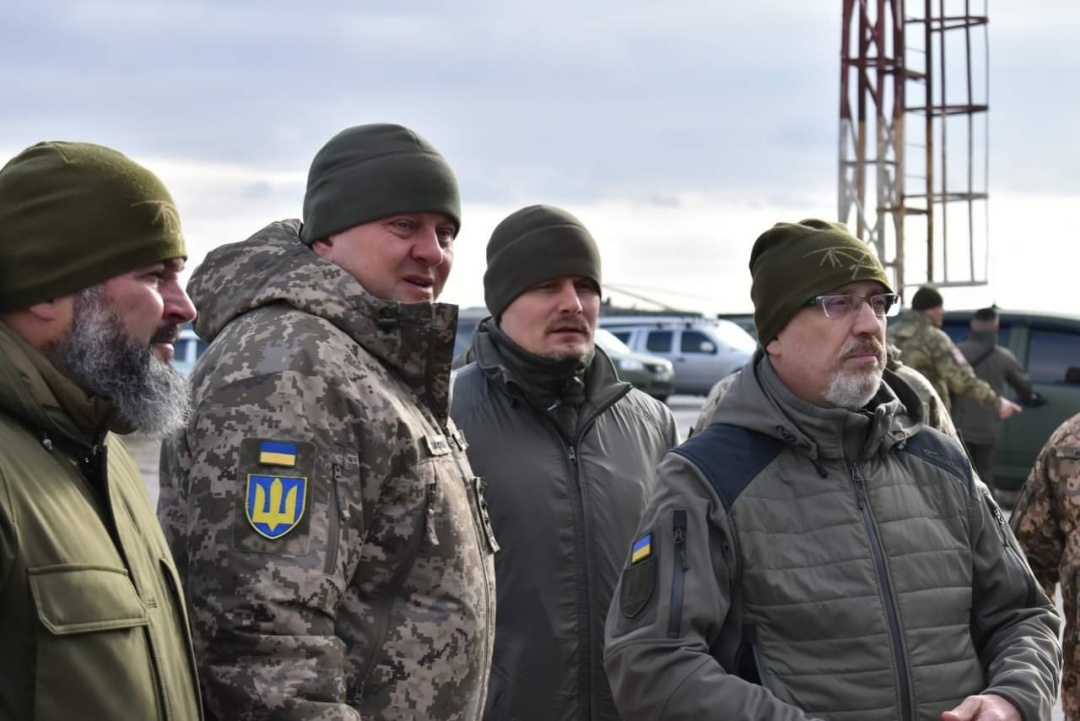 Главнокомандующий ВСУ Валерий Залужный и министр обороны Алексей Резников dqxikeidqxitkant