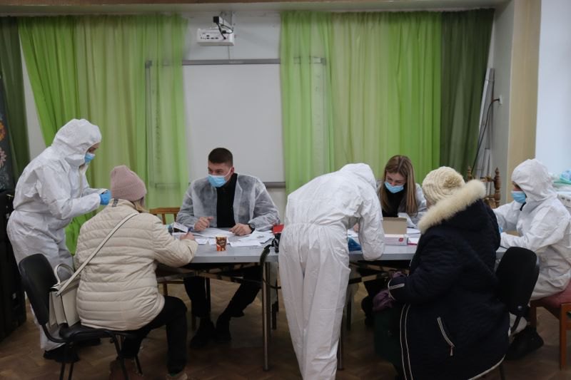 Робота мобільної ДНК-лабораторії.