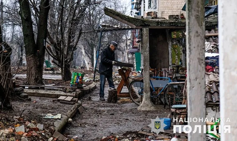 Дехто навіть ховається від евакуації: стало відомо, скільки людей залишаються в Бахмуті, за який ідуть важкі бої. dqxikeidqxiqqeant