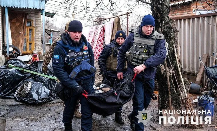 Дехто навіть ховається від евакуації: стало відомо, скільки людей залишаються в Бахмуті, за який ідуть важкі бої.