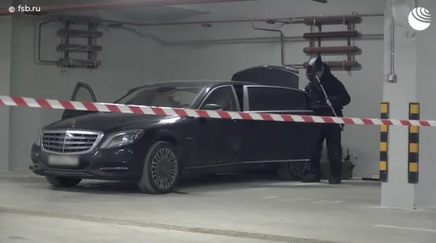 Замінували одне авто, розмінували інше: ФСБ зганьбилася відео ’’замаху’’ на олігарха Малофєєва