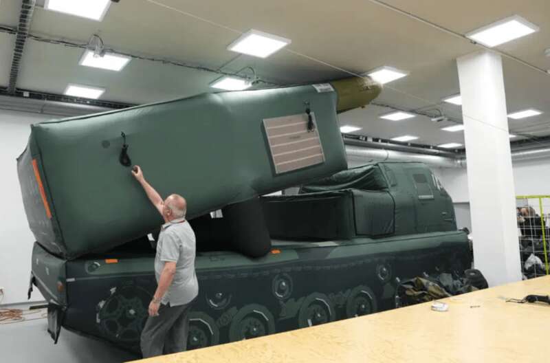 надувные приманки, Himars, чешская компания, поставки в Украину, обманчивая цель dqxikeidqxiqqeant