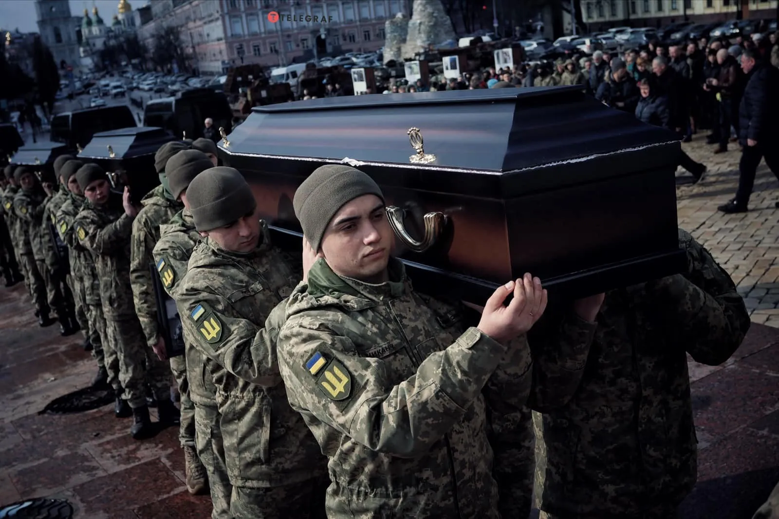 У Києві прощаються з героями-розвідниками ’’Святошей’’, ’’Аполлоном’’, ’’Непейпивом’’ і ’’Тарасієм’’. Фото і відео