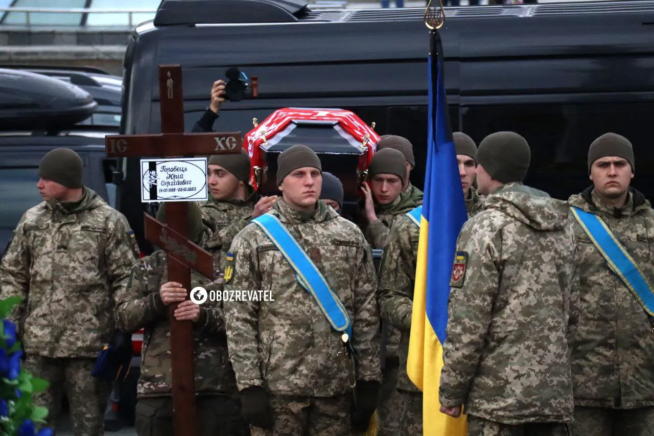У Києві прощаються з героями-розвідниками ’’Святошей’’, ’’Аполлоном’’, ’’Непейпивом’’ і ’’Тарасієм’’. Фото і відео