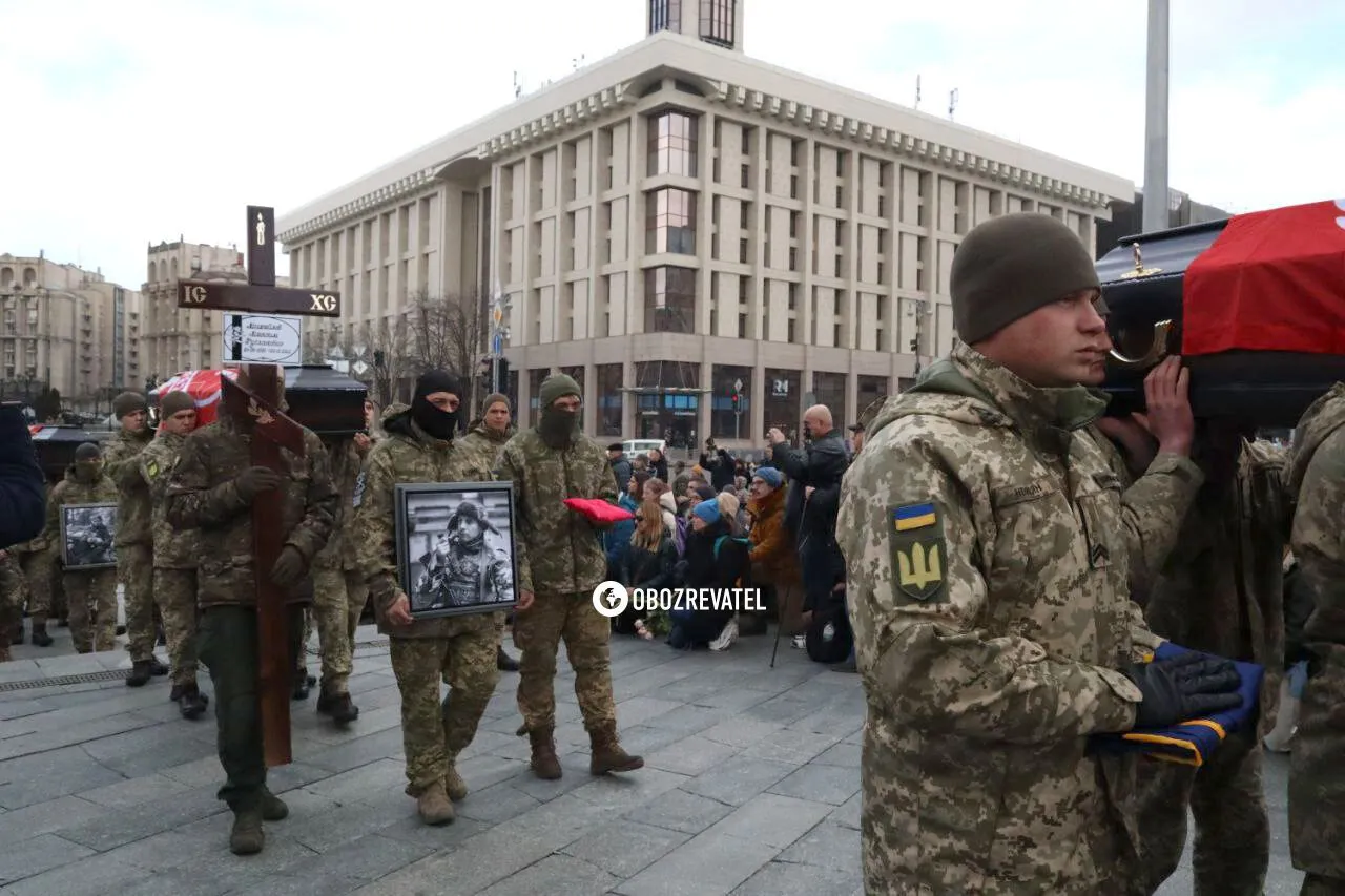 У Києві прощаються з героями-розвідниками ’’Святошей’’, ’’Аполлоном’’, ’’Непейпивом’’ і ’’Тарасієм’’. Фото і відео