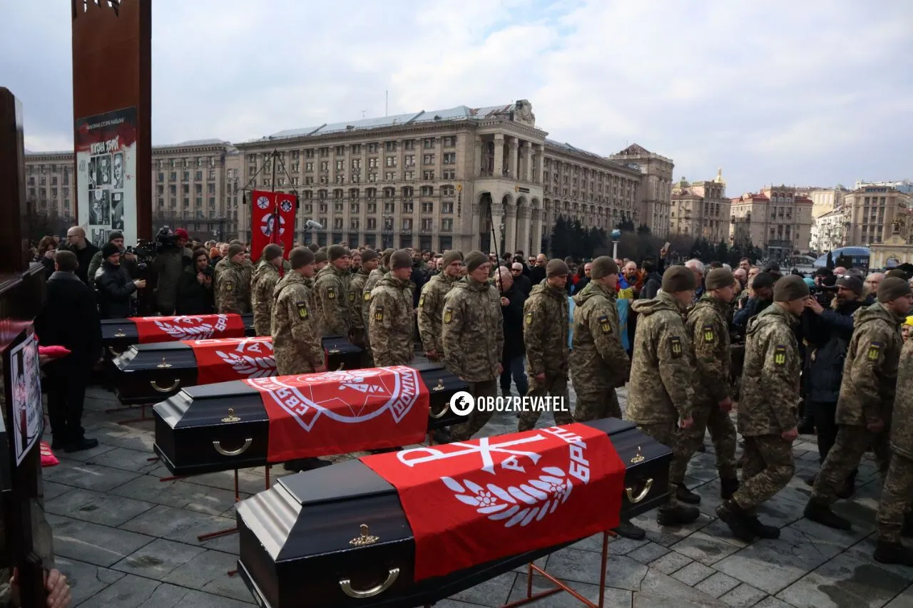У Києві прощаються з героями-розвідниками ’’Святошей’’, ’’Аполлоном’’, ’’Непейпивом’’ і ’’Тарасієм’’. Фото і відео