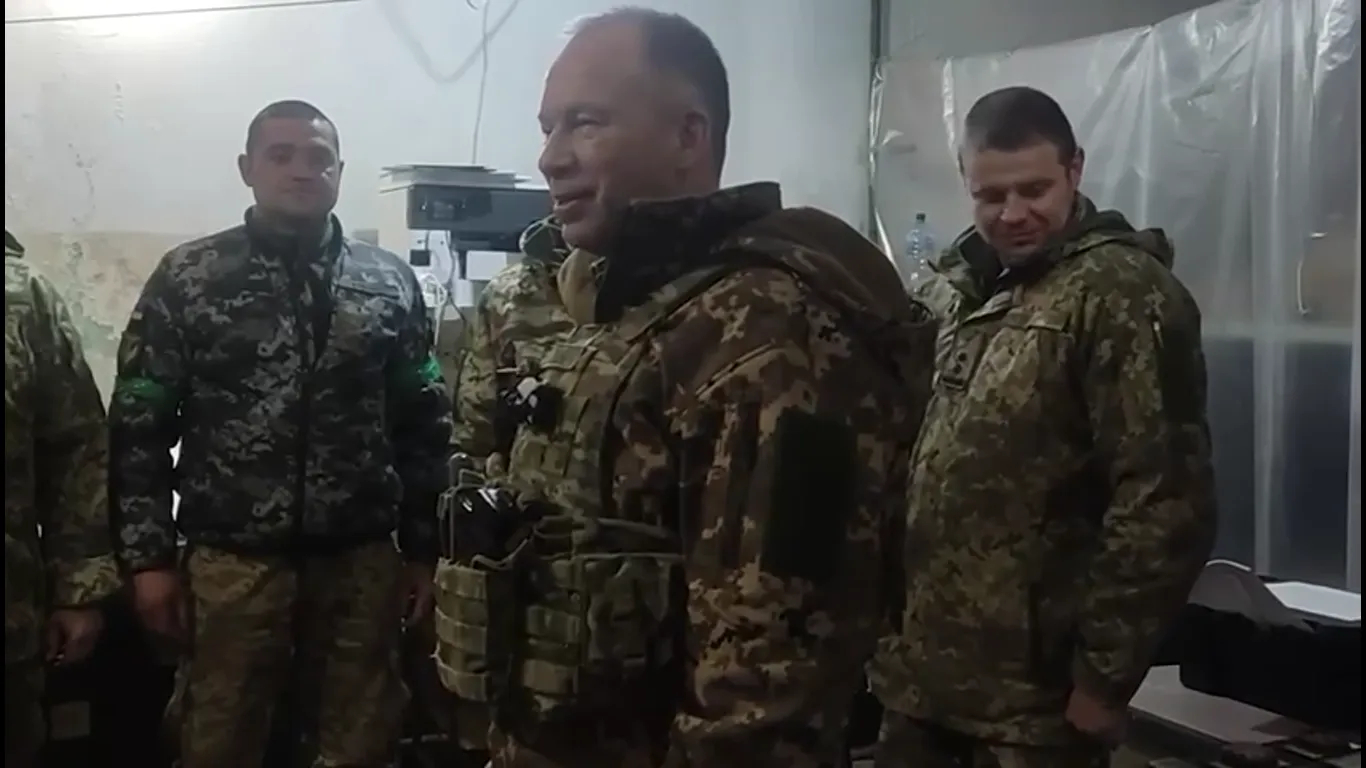 ’’Гордимся каждым воином’’: Сырский в Бахмуте вручил награды защитникам. Видео dqxikeidqxitkant