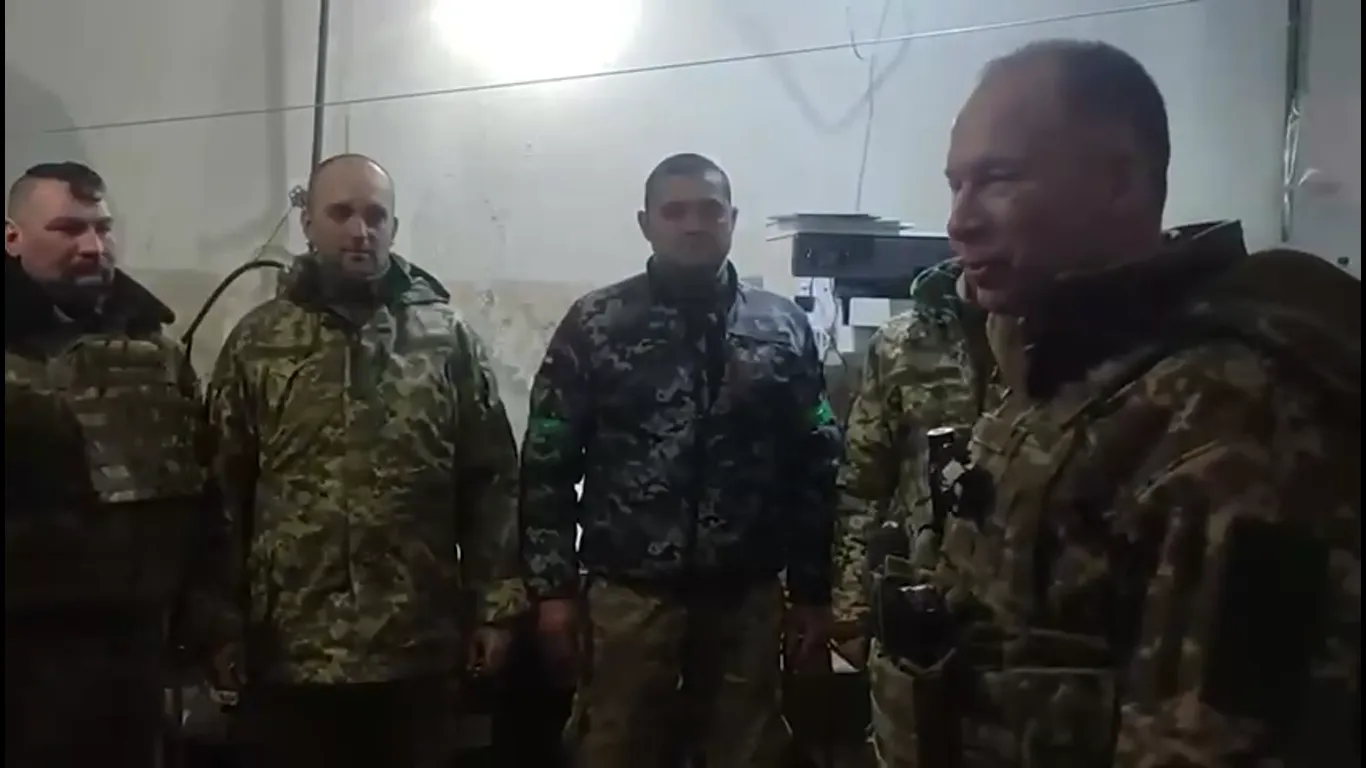 ’’Гордимся каждым воином’’: Сырский в Бахмуте вручил награды защитникам. Видео