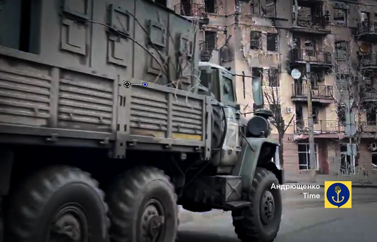 У Маріуполі окупанти почали використовувати нові позначки на своїй військовій техніці. Фото