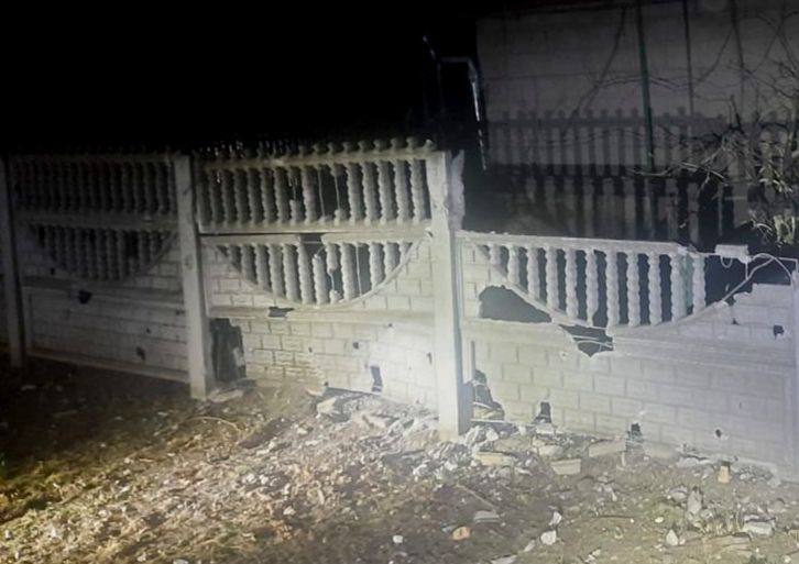     ͳ    ,   ’, ,    03