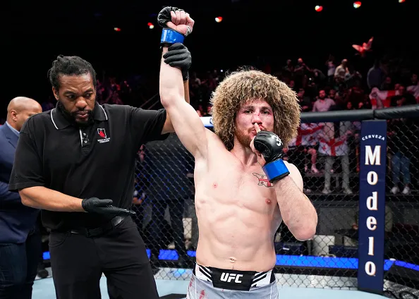 ǳ   !  -      UFC. ³