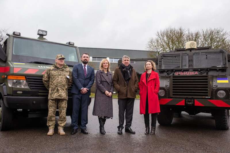 Люксембург передал Украине партию бронированных скорых. Фото