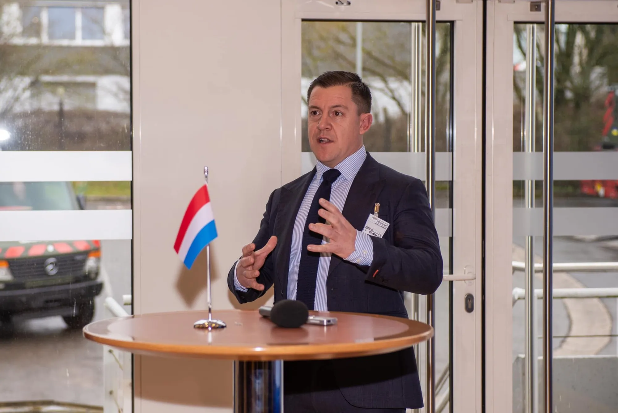 Люксембург передал Украине партию бронированных скорых. Фото