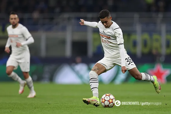 Футболіст ’’Шахтаря’’ відмовився повертатися до України