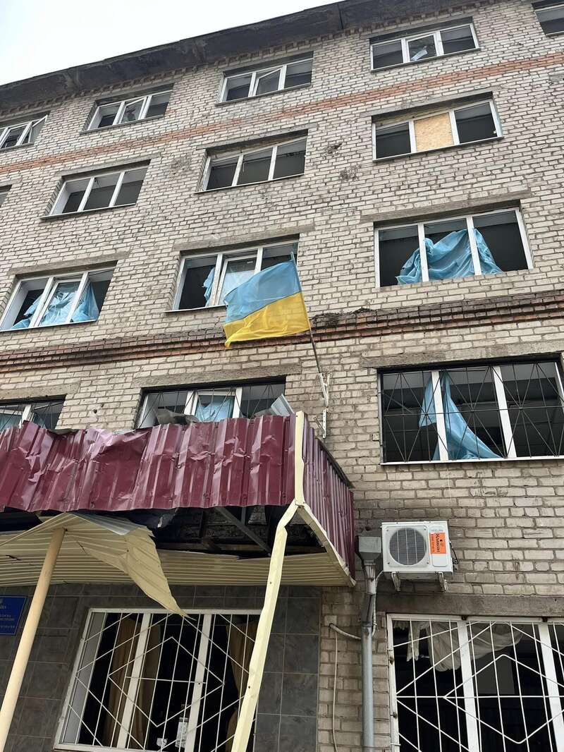 Війська РФ вдарили ракетами по центру Краматорська. Фото руйнувань