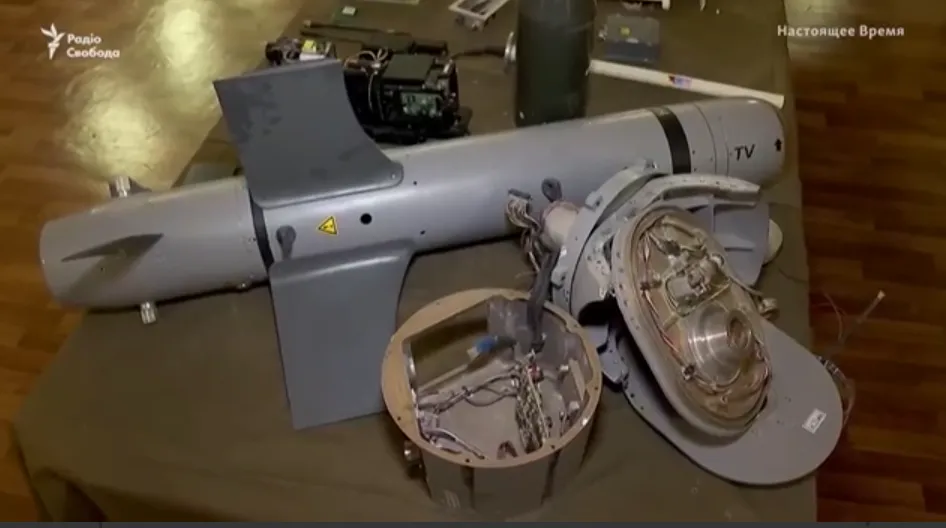 Українські "мисливці за дронами" показали "начинку" іранських БПЛА, якими РФ атакує Україну. Відео