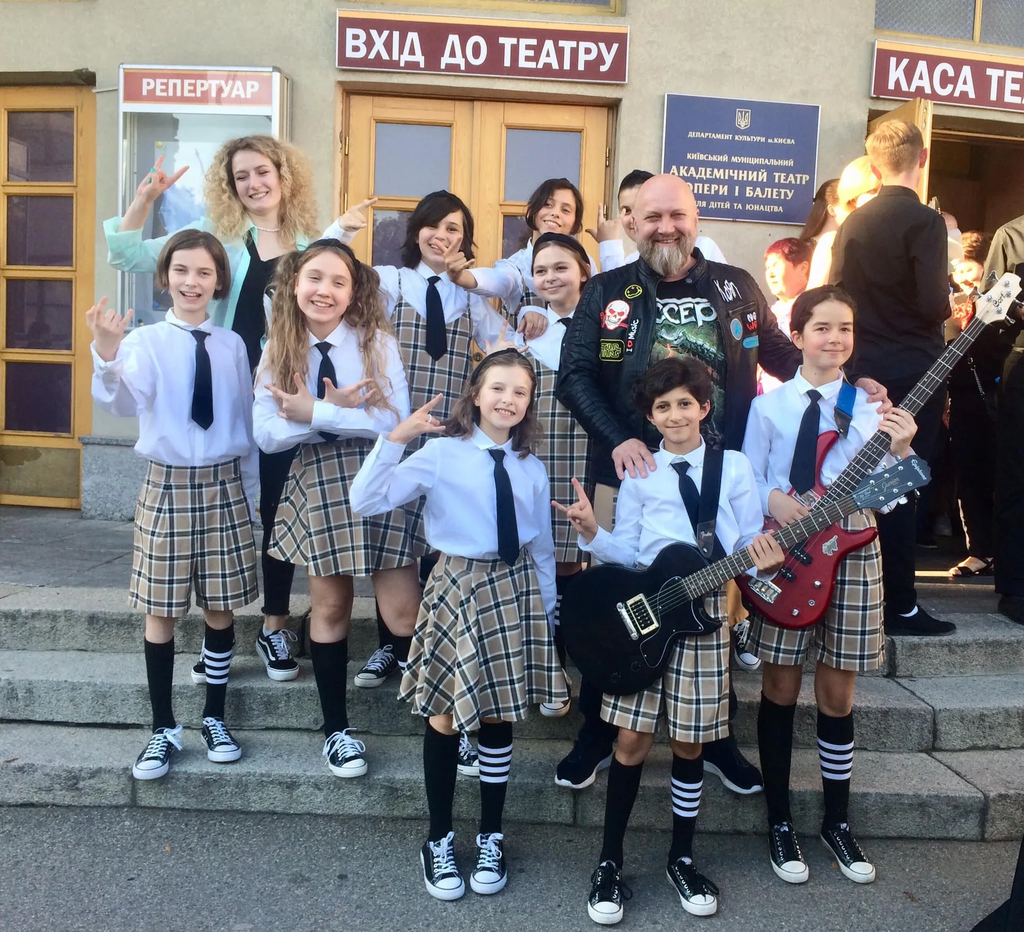 Переклав бродвейський мюзикл і вчив музиці: на фронті загинув засновник київської "Рок Школи"