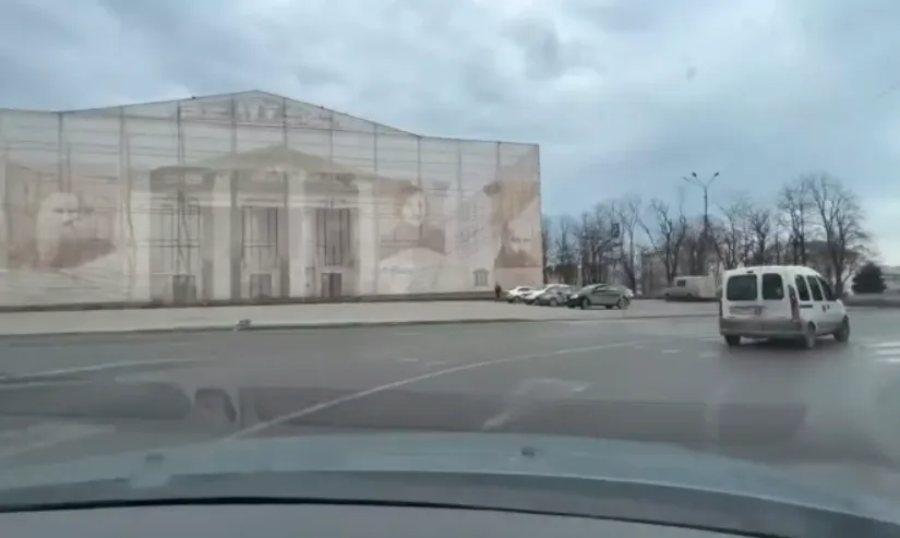 ’’Поранене серце Маріуполя’’: у мерії показали, як виглядає центр окупованого міста. Відео dqxikeidqxitkant