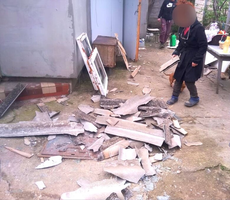 Росіяни атакували Берислав із безпілотників, поранено поліцейського 02